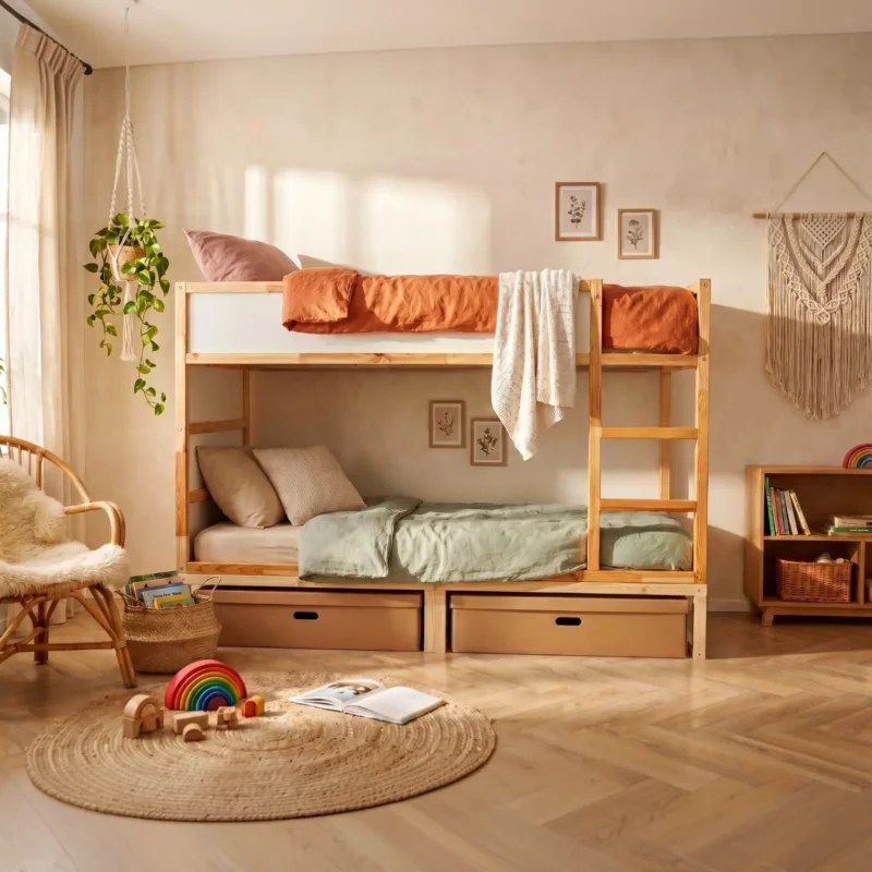 Plateforme surélevée NestUp pour lit IKEA KURA en bois naturel – après