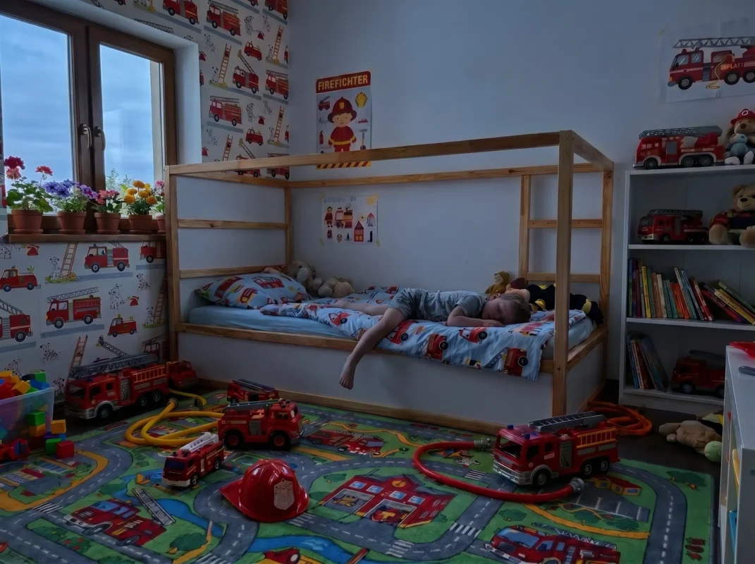 Barrière de sécurité inférieure NIVO 90 pour lit IKEA KURA – avant